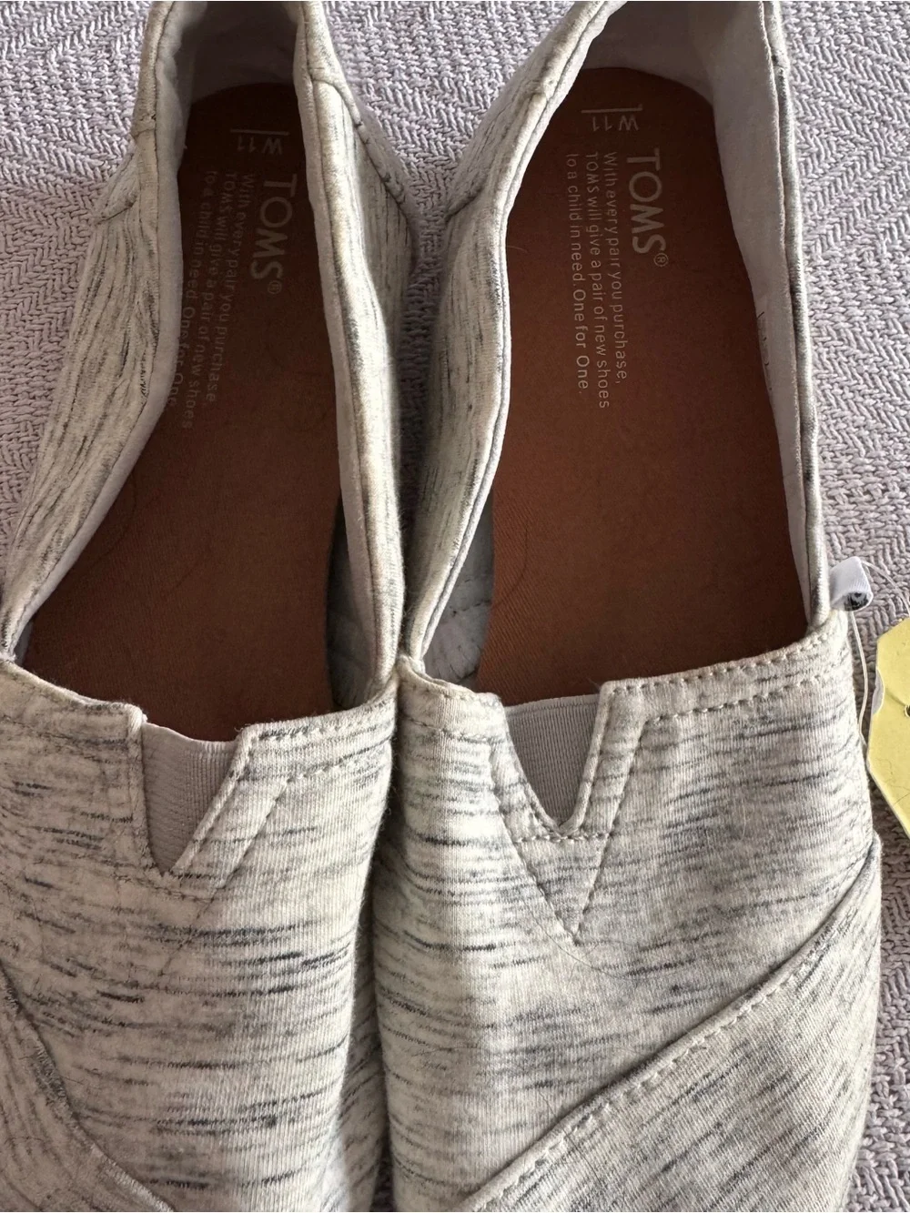 TOMS Women's Heathered Light Gray Slip-On Moccasins